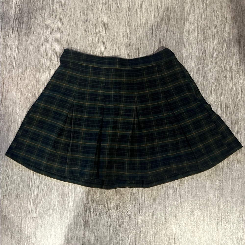 Hollister Pleated Tartan Skirt in Green